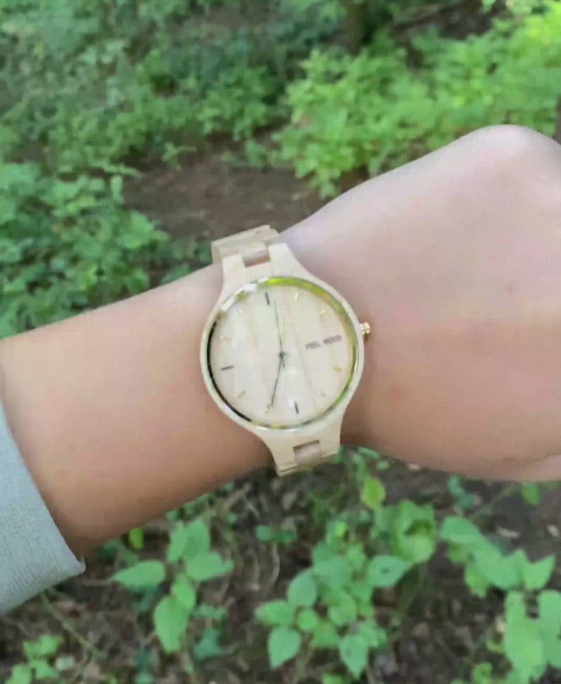 Wooden watch Maple 36 mm